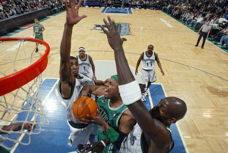 记者：U22国脚徐彬将于冬窗留洋欧洲（曝U22国脚徐彬计划冬窗赴欧踢球）