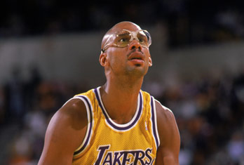 柬埔寨突然宣布退出，代表团紧急回国（柬埔寨临时宣布退出，代表团火速返国）