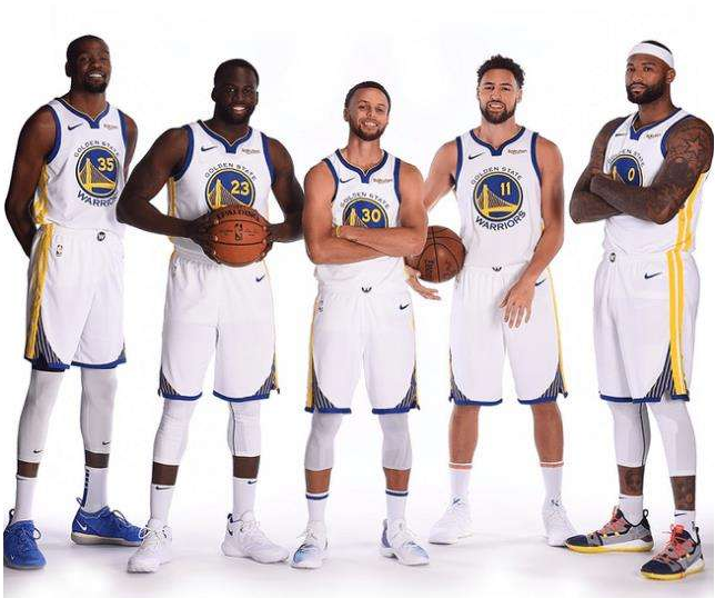 作为曼联球迷，真得感谢纽卡在关键时刻抬了一手（曼联球迷：感谢纽卡关键时刻伸出援手）