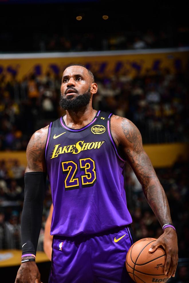 跟队：国米准备和卡洛斯-奥古斯托谈续约，双方已初步接触（队记：国米拟与卡洛斯-奥古斯托开启续约谈判，双方已进行初步沟通）