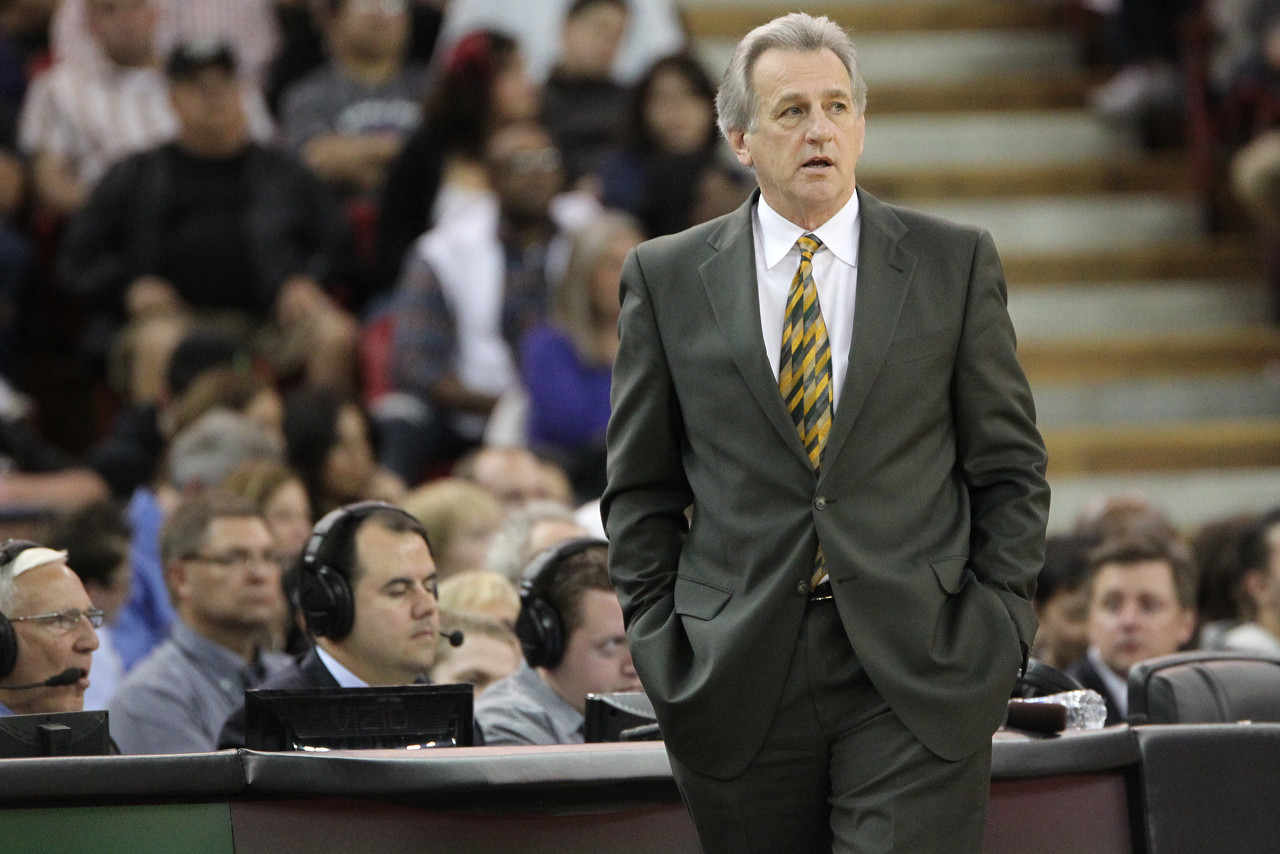 利物浦欧冠客战国米19人名单：萨拉赫无缘 基耶萨因病缺席（欧冠客战国米，利物浦公布19人名单：萨拉赫落选，基耶萨因病缺阵）