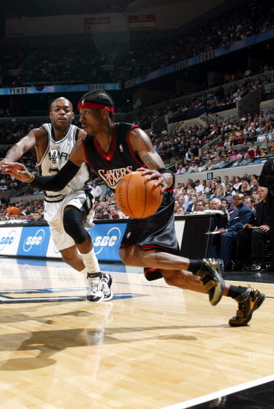 战三镇替补出场，依木兰完成山东泰山一线队首秀（替补登场对阵三镇，依木兰迎来山东泰山一线队处子秀）