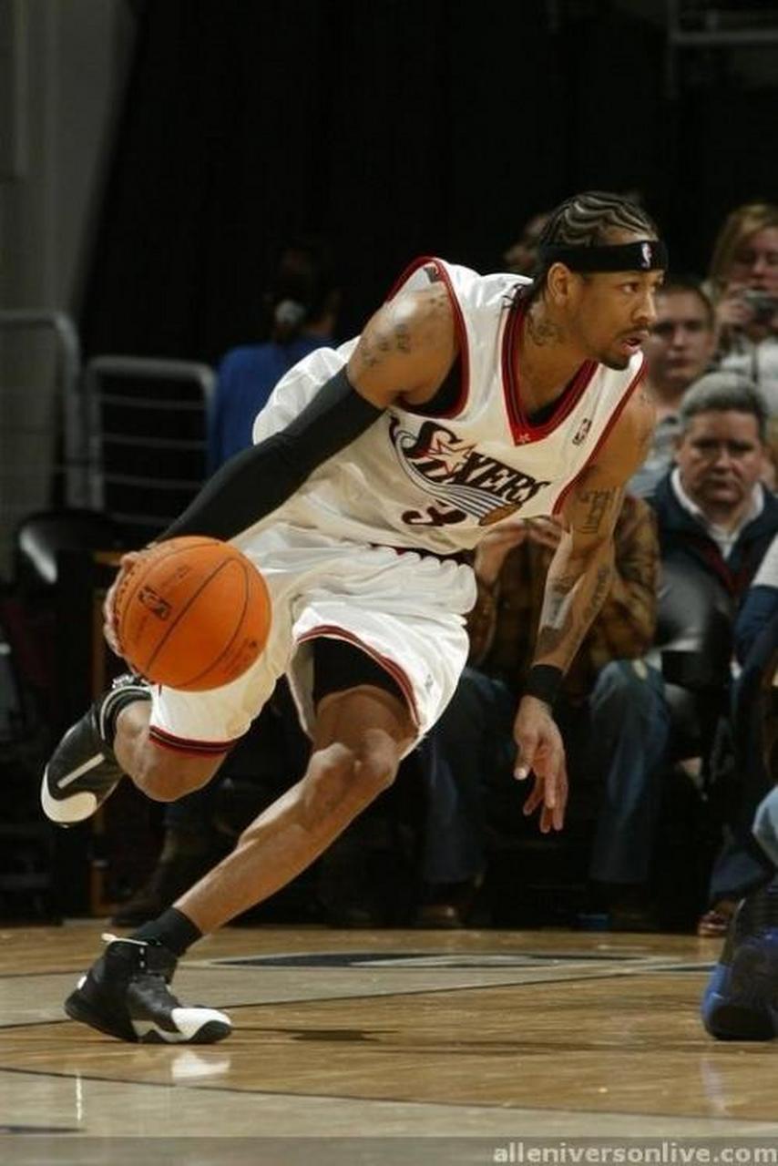 温家宝：球迷的呐喊让我们充满动力，场下我也会跟着他们唱歌（温家宝：球迷的呐喊激励着我们，场下我也会与他们一起唱歌）